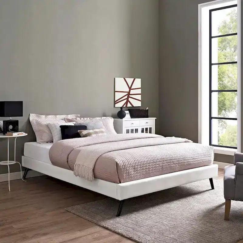 Queen Platform Bed Frame with Round Splayed Legs